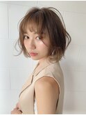 オン眉ボブ
