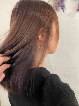 美容室 メザミー MESAMIES ブラウン+ハイトーンベージュイヤリングカラー ストレート