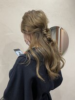 インビテーション 名古屋(invitation)&nbsp;ヘアアレンジ、ハーフアップ【三上】