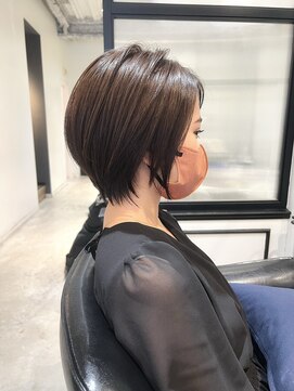 ミツボシ 本八幡(MITSUBOSHI) イメチェン/ホワイトグレージュ/美髪/細めハイライト[本八幡]