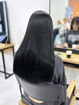 ウル 岡山駅店(ULu.) 髪質改善トリートメントブリーチ無し縮毛矯正20代30代前髪長め