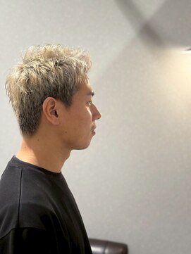 ヨカ(YOKA) スパイキーな金髪ショート◎