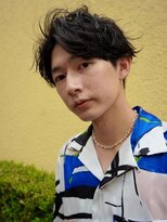 キュー(Cue_) 無造作マッシュセンターパート×ソフトツイストスパイラルパーマ