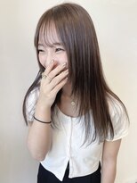 イル(ill) 顔周りカット ロングレイヤー ハッシュカット