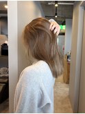 ヘーゼルベージュ