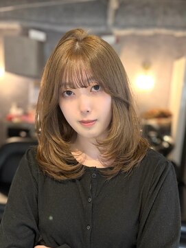 エルバイラビス 大宮(elu by lovis) 《鈴木茉奈》ミディアムレイヤー/韓国/大宮/埼玉