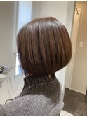 前下がり丸みボブ