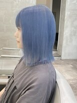 ダブルトーキョー シブヤ(W-TOKYO SHIBUYA)&nbsp;ボブカットアイスブルーレイヤーカットブリーチハイトーン