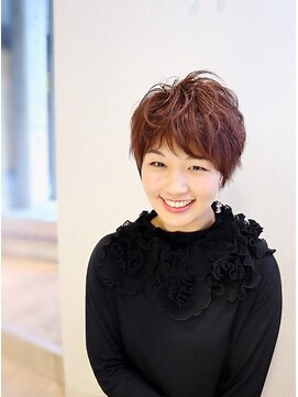 ヴェジールヘアデザイン(Vezir hair design) パッと目を引くショートカット