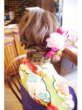 ベル(BELL) 卒業式・髪型・着付・ヘアスタイル【BELL用賀/桜新町】