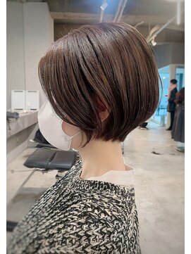 イトシテ くびれショート【担当　ジントモヒト】