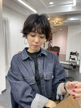 カロリナ(Carolina) ショートパーマ