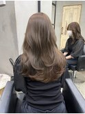 レイヤーカット オリーブベージュ