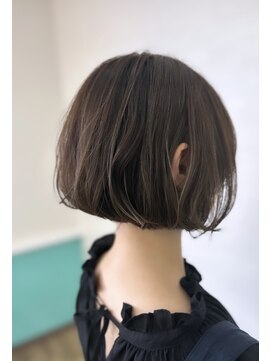エヌプラス ヘアー(N+ hair) ぱっつんボブ 白髪ぼかしハイライト オリーブカラー