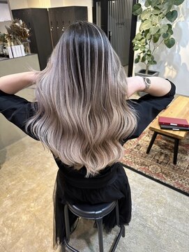 メリー オオサカ(Merly Osaka) ロングが似合うホワイトバレイヤージュ_white ash_