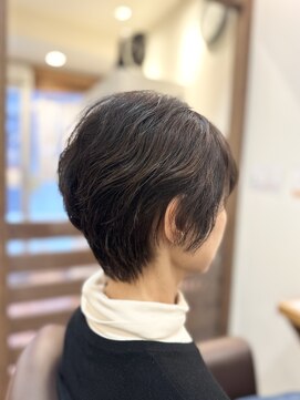 フリージア(freesia) ショート/パーマ/簡単スタイリングヘア/ヘッドスパ/30代40代50代