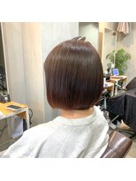 リレーション(Relation)&nbsp;大人可愛い前下がり小顔ボブスタイル艶カラーブラウン20代30代