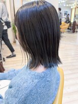 モリオ フロム ロンドン 成増店&nbsp;【morio成増/児玉】外ハネミディアム　ダークオリーブ