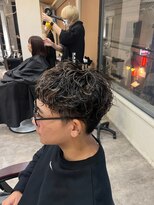 ナンバー エミライ 溝の口(N° emirai) 爽やかツーブロック刈り上げ束感アップバング