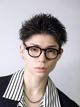 エース(ACES) ベリーショート×スパイキーショート×アップバング