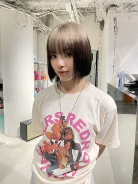 エイチ(811) タッセルボブショートウルフくびれボブミディアムベリーショート
