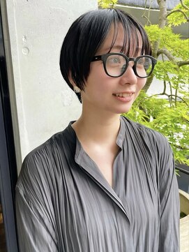 マッシュショート×透明感カラー