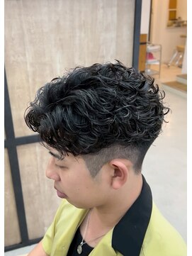 メンズギフト(men's GIFT) シャドウパーマメンズカット刈り上げセンターパート