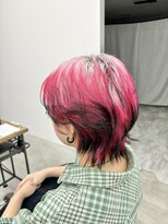 テラス トヨタ(Telasu Toyota)&nbsp;ウルフレイヤーカットとエンドカラーのブラック&レッド