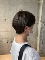 オッソ(OSSO)&nbsp;シークレットハイライト_フォギーベージュ耳かけ