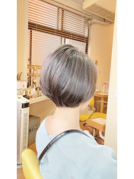 スタジオ キャンパス ショートボブ