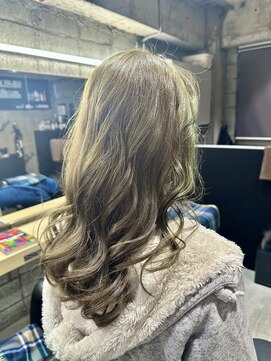 十角髪 カーキベージュ