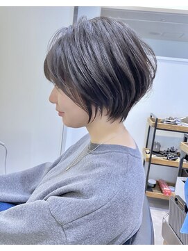 バンプ ギンザ(BUMP GINZA) 30代/40代/50代・絶壁解消・小顔前下がりショートボブ【中村】