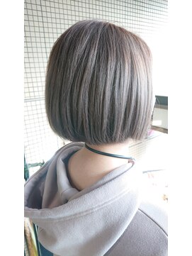 アロウズ (arouse) シルバーグレージュ