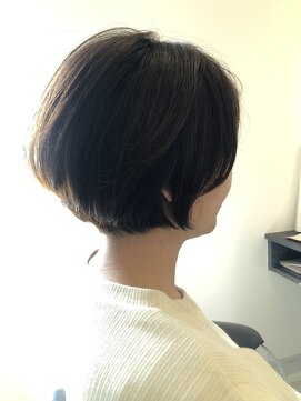 クインヘアー(Qin hair) 大人ショート　ベージュ　ハイライト