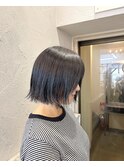 ぱつっとボブ