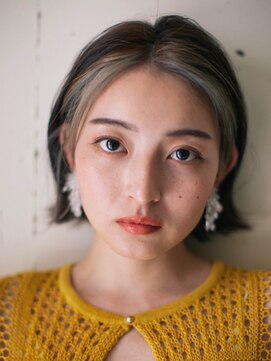 ピズムハク(PISM hak) ハンサムボブ/デザインカラー/切りっぱなしボブ/外ハネ