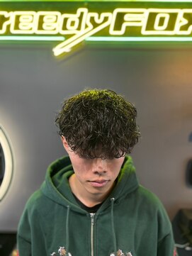 グリーディーフォックス 三軒茶屋(GreedyFOX) 波巻き/マッシュパーマ/ウルフ/ハイライト<理容室>