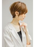 イメチェン外ハネボブワイドバングホワイトブロンド