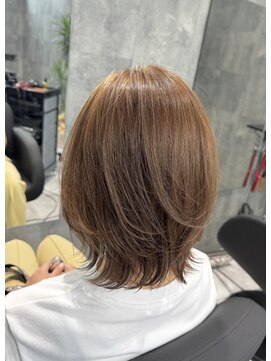 シェリール(Cherir) ミディアムレイヤー/グレージュ