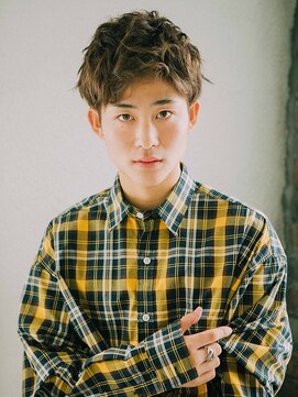 ヘアーデザイン ディードット ウル(D. ulu) カジュアルブロック