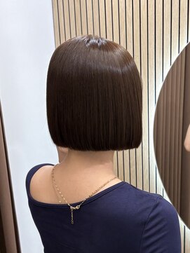 ナンバー アンフィール 渋谷(N° anfeel) ぱっつんボブ×ブラウン