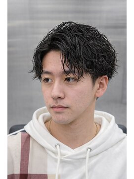 ウィールールピヴォクロス(WE RULE pivot cross) メンズ/パーマ/ショート/フェード/無造作/束感/束感/小顔