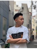 マッシュテーパーフェードフレンチクロップフェザーショート