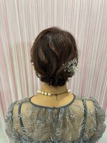 ベルグロー 北新地(BELLEGROW)&nbsp;低めシニヨン｜梅田・北新地ヘアセット
