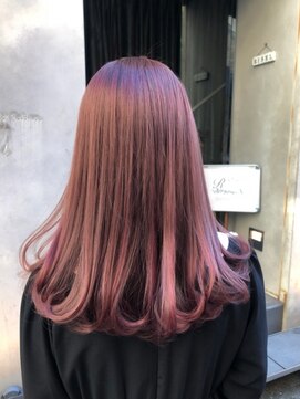 リゼル ユア 渋谷(RISEL YUA) ブリーチ無しの赤髪セミロング