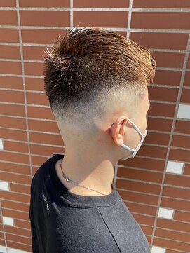 コワファースト 大分(COIFF1RST) フェードカット