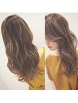 ロロ(LoLo.)&nbsp;ハイライトがアクセントのシナモンベージュカラー☆