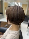 ショートボブ