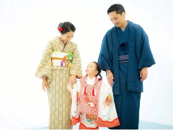 メメ(MEME)の写真/【江坂駅徒歩3分】ブライダルフォトやお子様着付け、訪問着や振り袖も可能!家族との特別な瞬間を《MEME》で