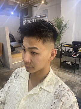 スキンフェード / スパイキーショート